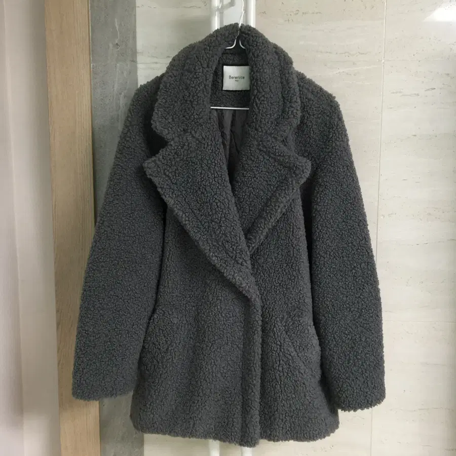 베르니스 21fw 부클 코트 95