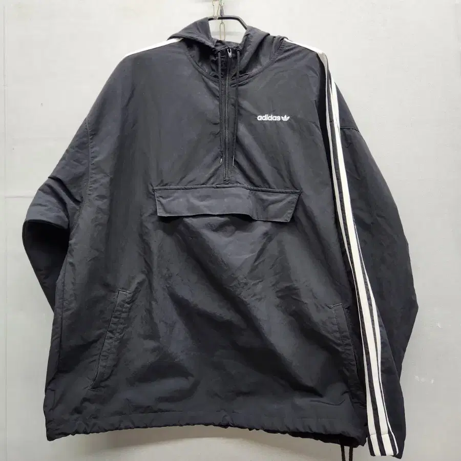 아디다스 로고 아노락 스트링 후드 바람막이 XL(2XL)