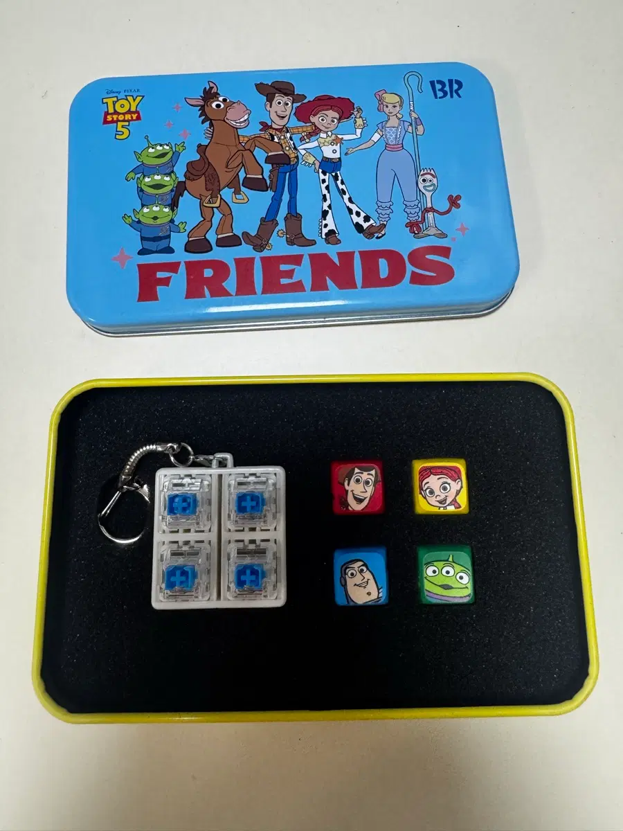 베스킨라빈스x토이스토리5 콜라보 키캡