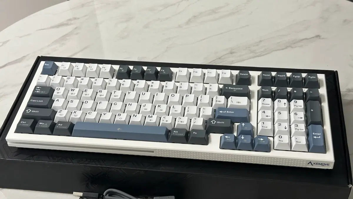 키무브 K98SE 1980 유선 기계식 키보드 (화이트 / 청축)
