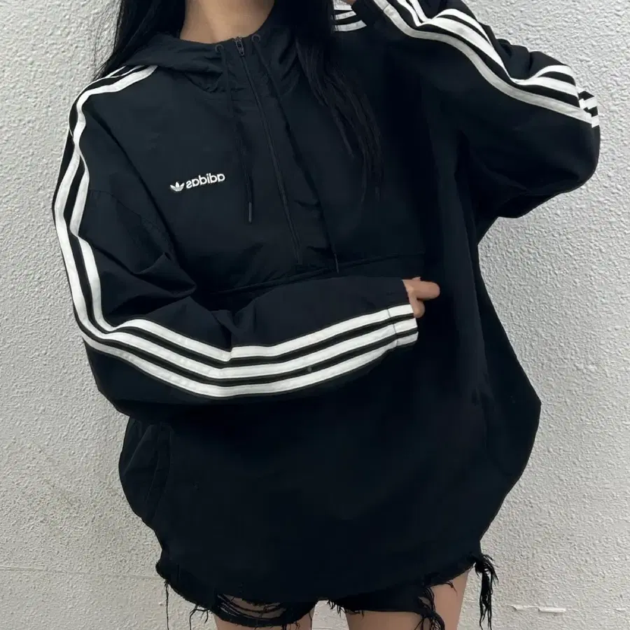 아디다스 화이트라인 블랙 아노락 L