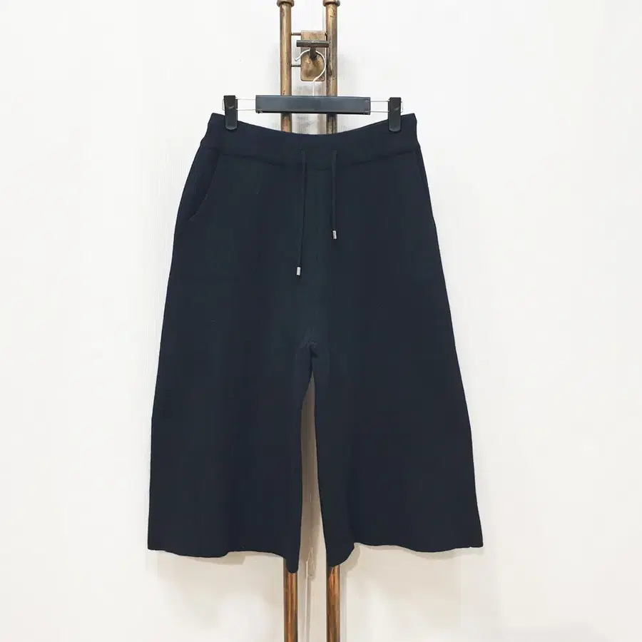 (JJ31318)더베리에 라쿤울 블렌디드 버뮤다팬츠 66