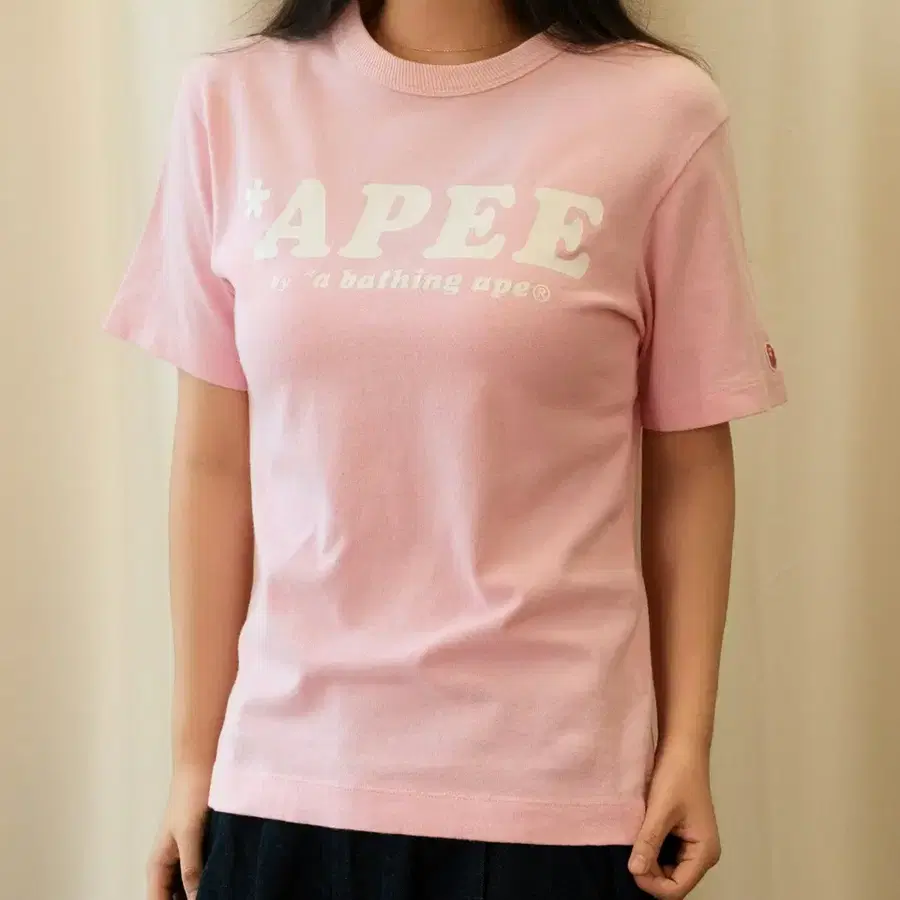 APEE by BAPE 딸기우유핑크 빈티지 로고 반팔 티셔츠