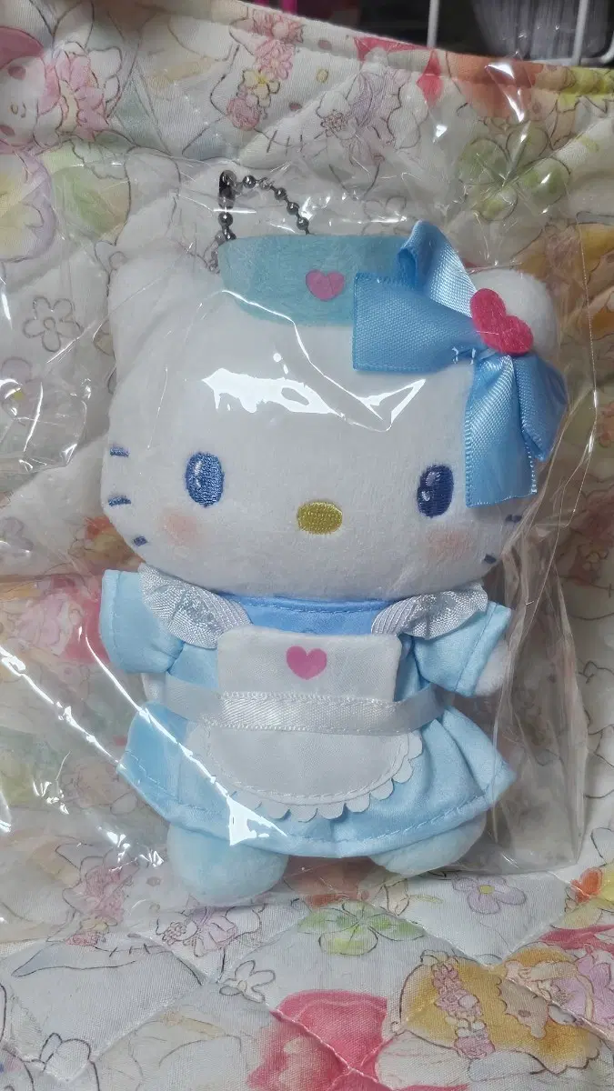 산리오 무뉴구루미 헬로키티 간호사 마스코트