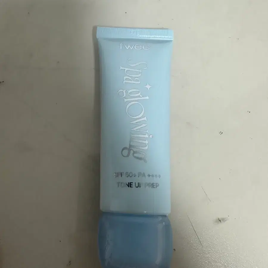퓌 톤업 베이스 물광