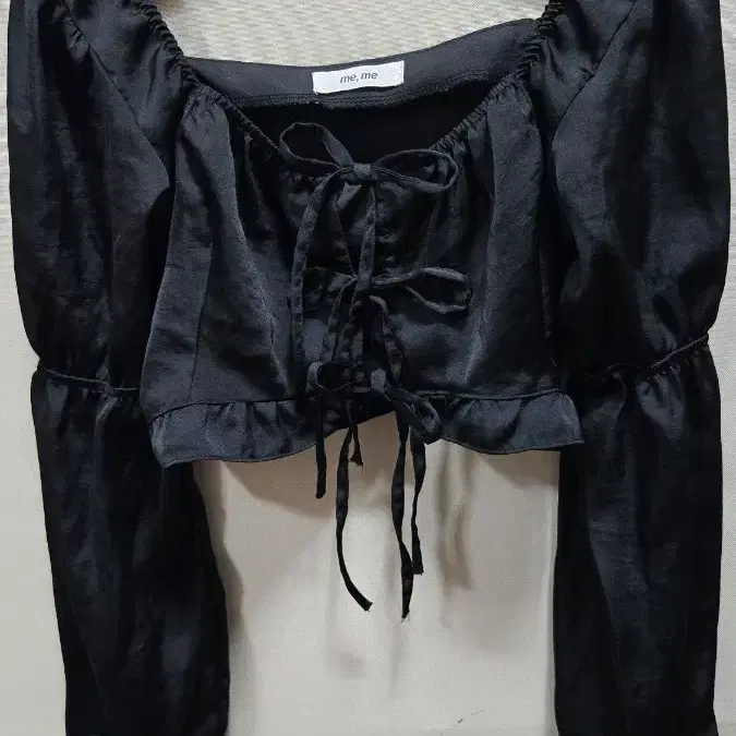 미미 블랙 크롭 셔츠 리본 디테일S