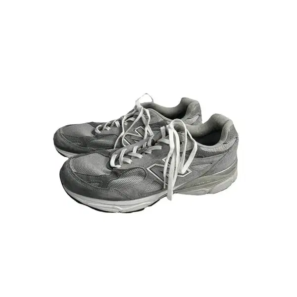 NEW BALANCE 990v3 sneakers 270