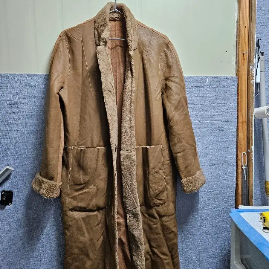 LBL브라운 망면양털 코트