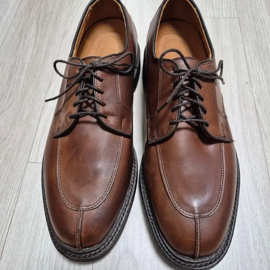 (265) Allen Edmonds Ashton 비브람솔 스플릿토