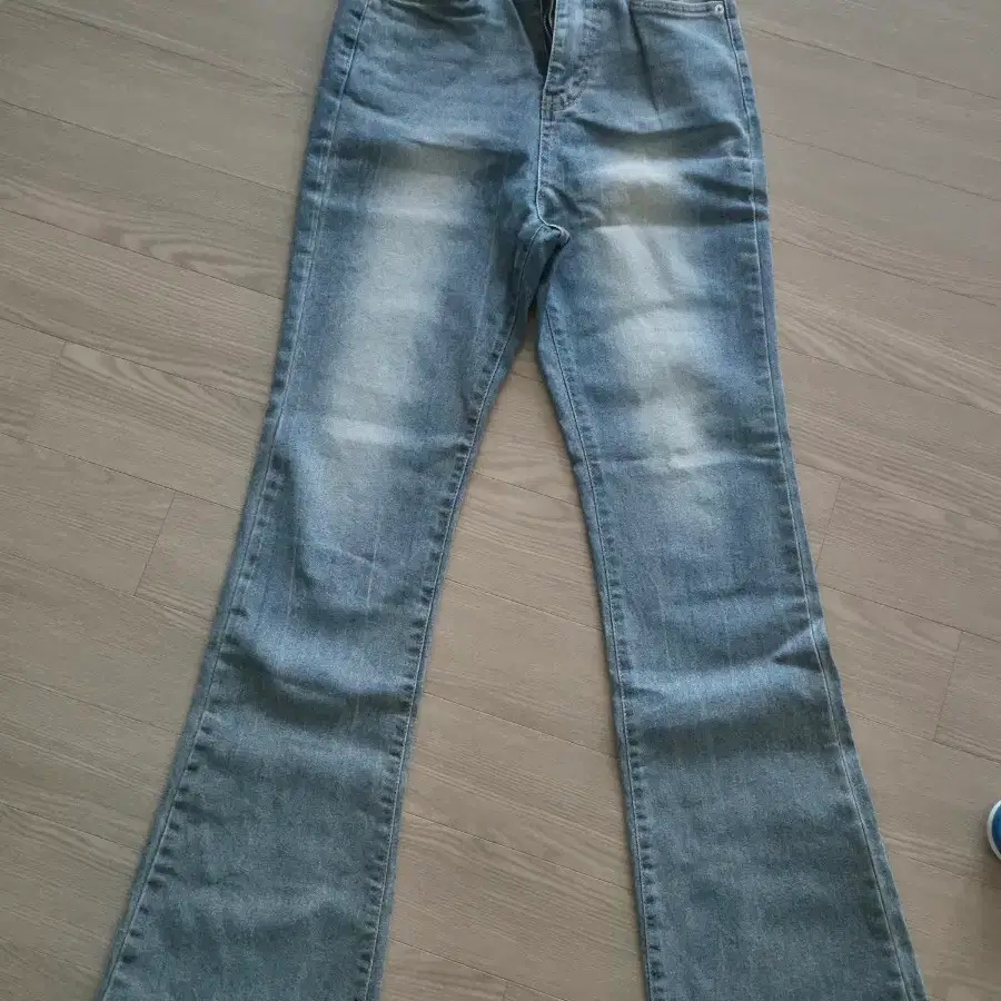 부츠컷 청바지
