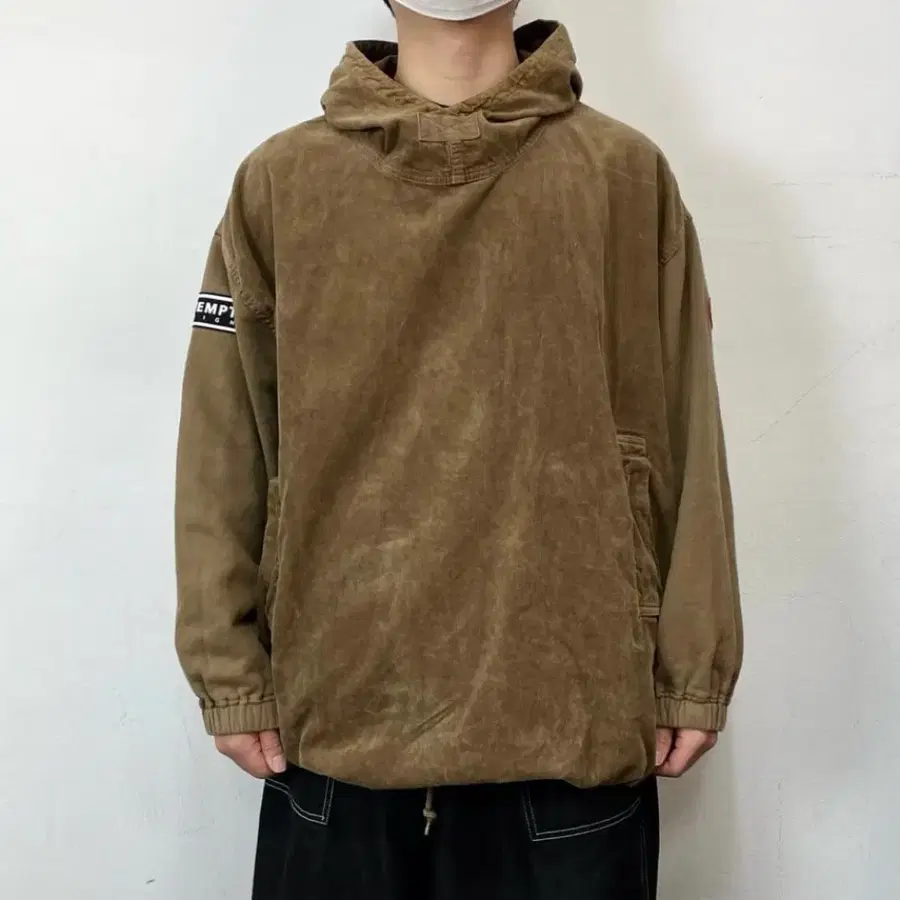 카브엠트 오버다이 코듀로이 후드 아노락 자켓 브라운