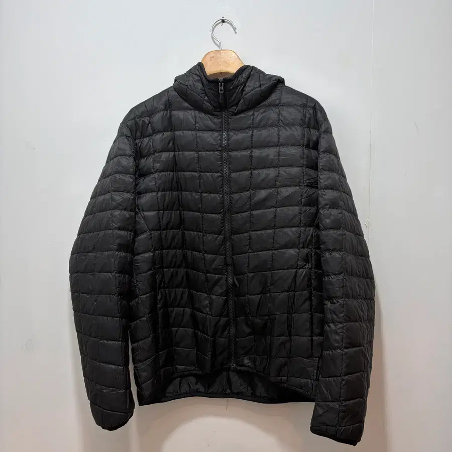 Uniqlo 유니클로 라이트 파카 패딩 자켓 블랙 (남성L, 여성free)