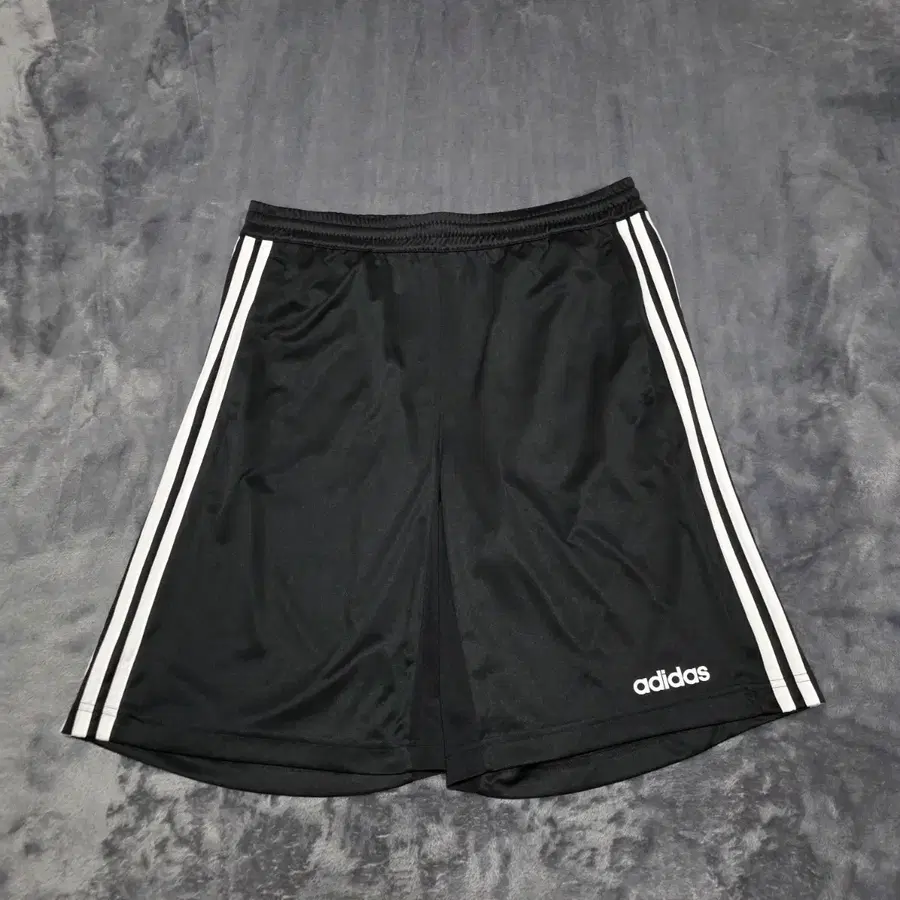 (XL)아디다스 반바지