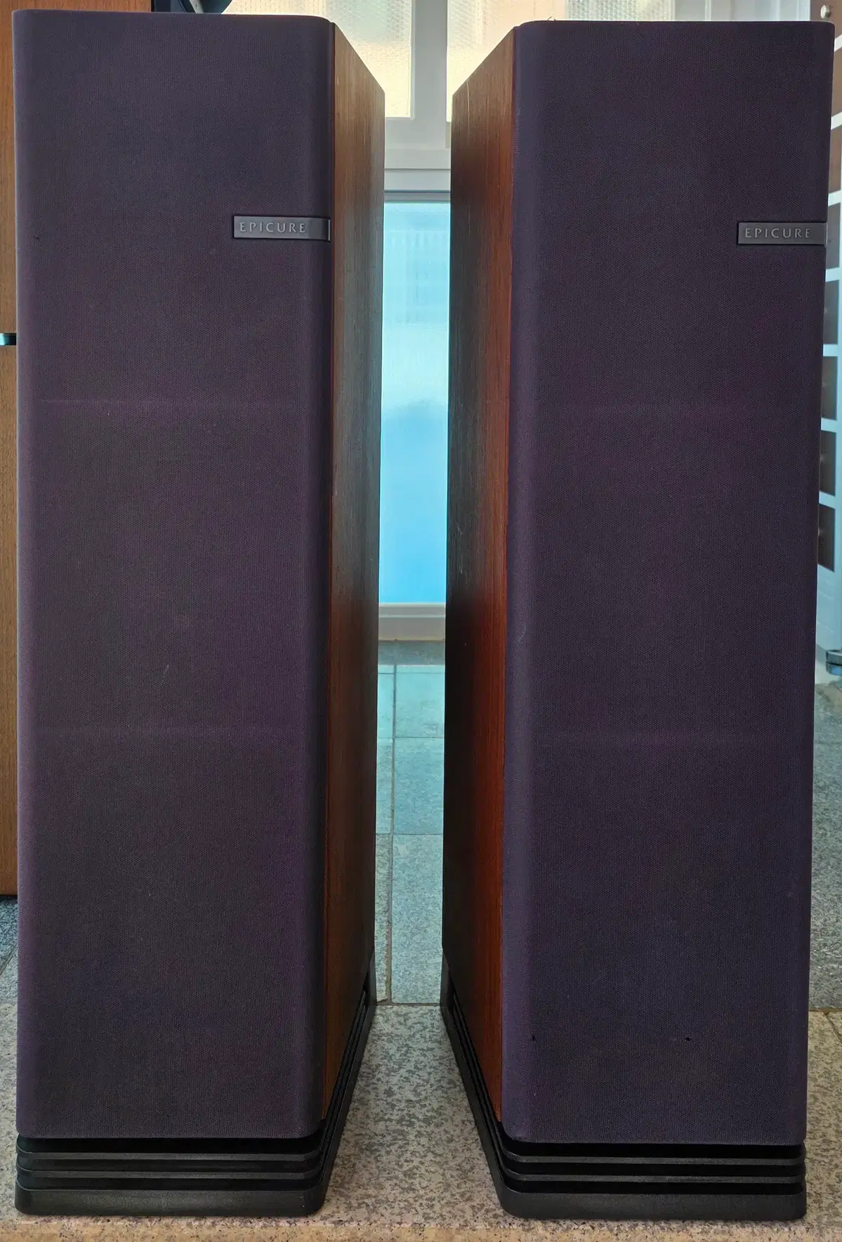 Epicure Model Two