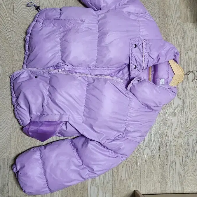 연보라색 숏 패딩