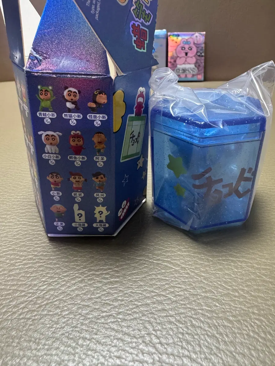 짱구 초코비 케이스 피규어 액션가면코슈튬