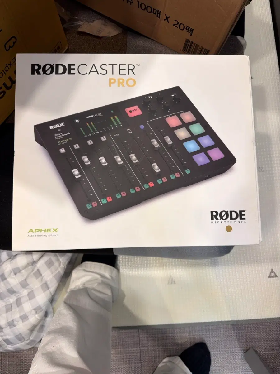 RODECaster Pro 오디오 믹서