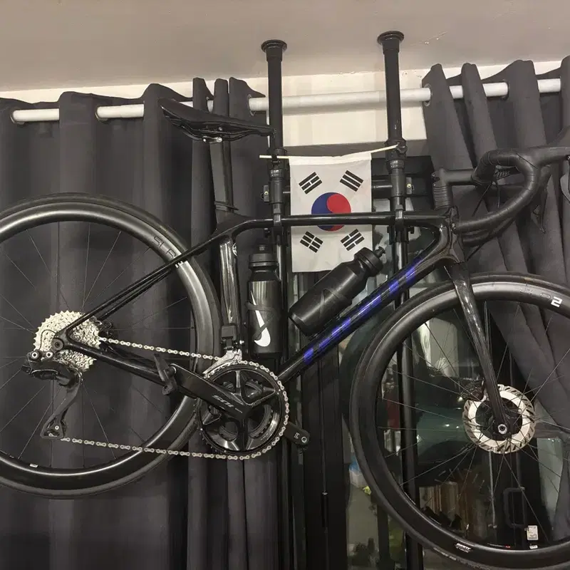 2024 자이언트 TCR Advanced 1 Disc KOM 105 Di2 카본 로드자전거