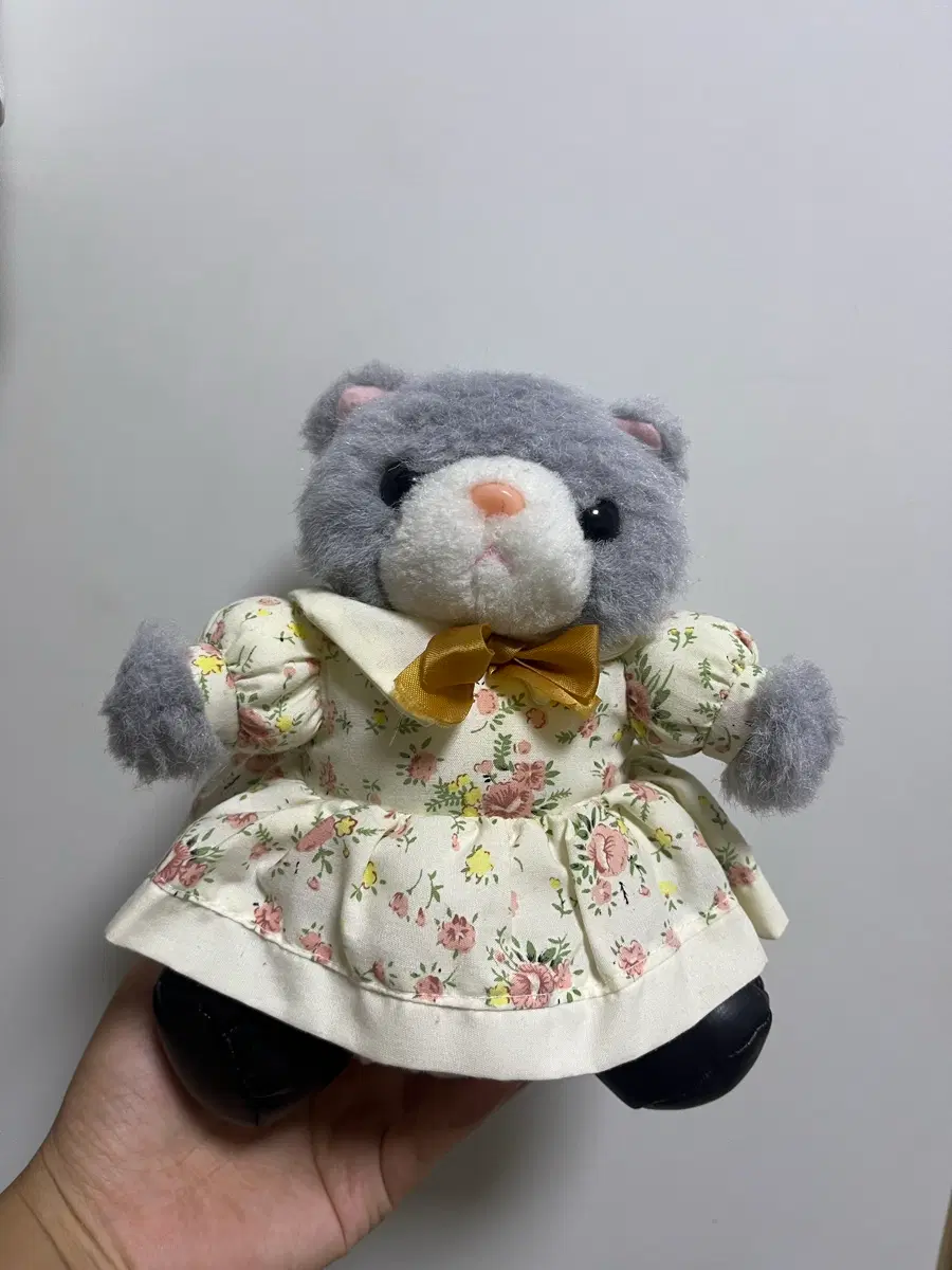 빈티지 엄마 회색 곰인형