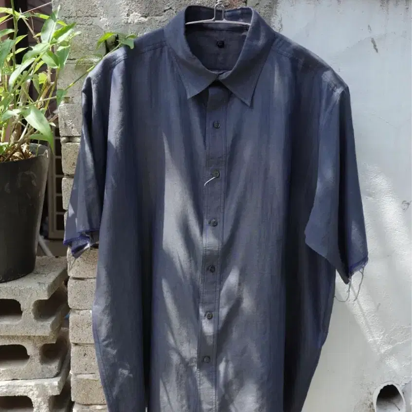 Issuethings 이슈띵즈 type75 로우컷 실크 하프 셔츠