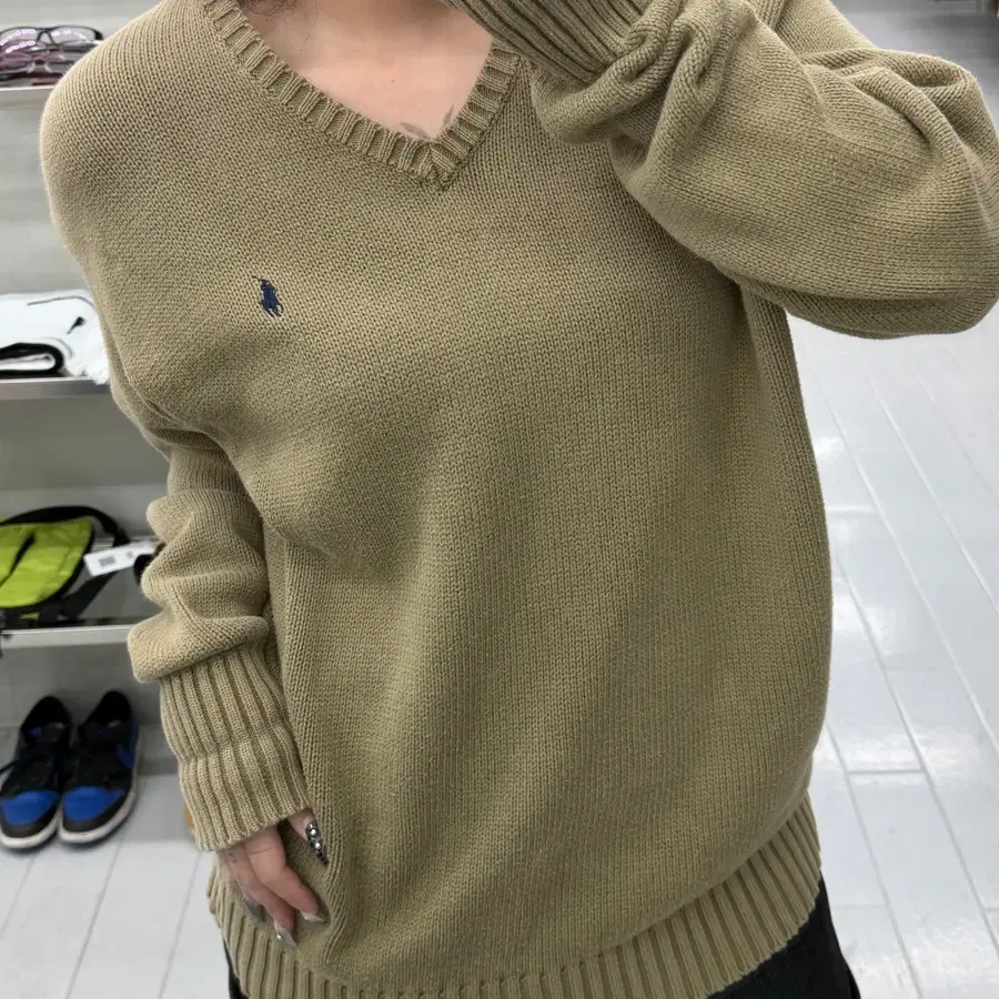 (L) 폴로 랄프로렌 00's 올리브베이지 브이넥 니트 스웨터