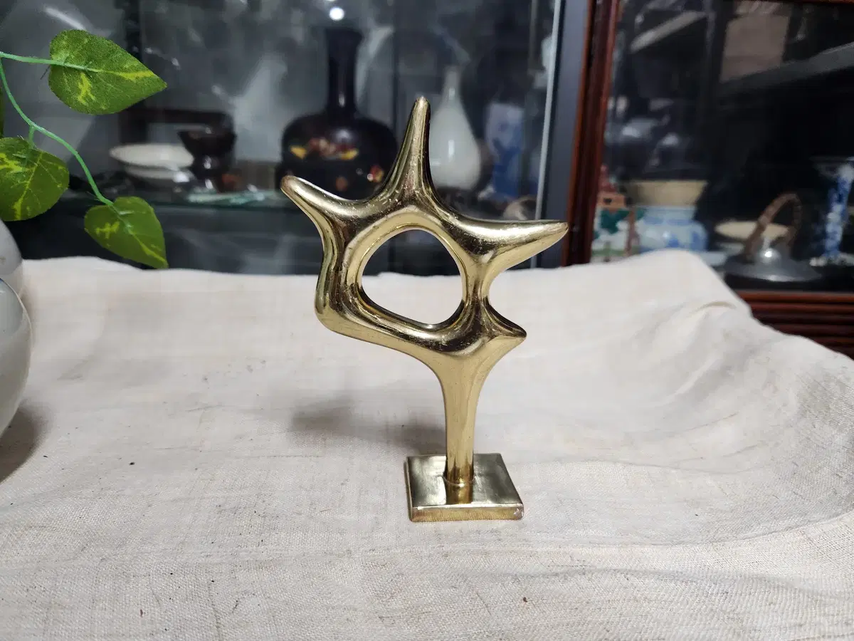 동브론즈  장 아르프(Jean Arp)작품L Etoile (Star)