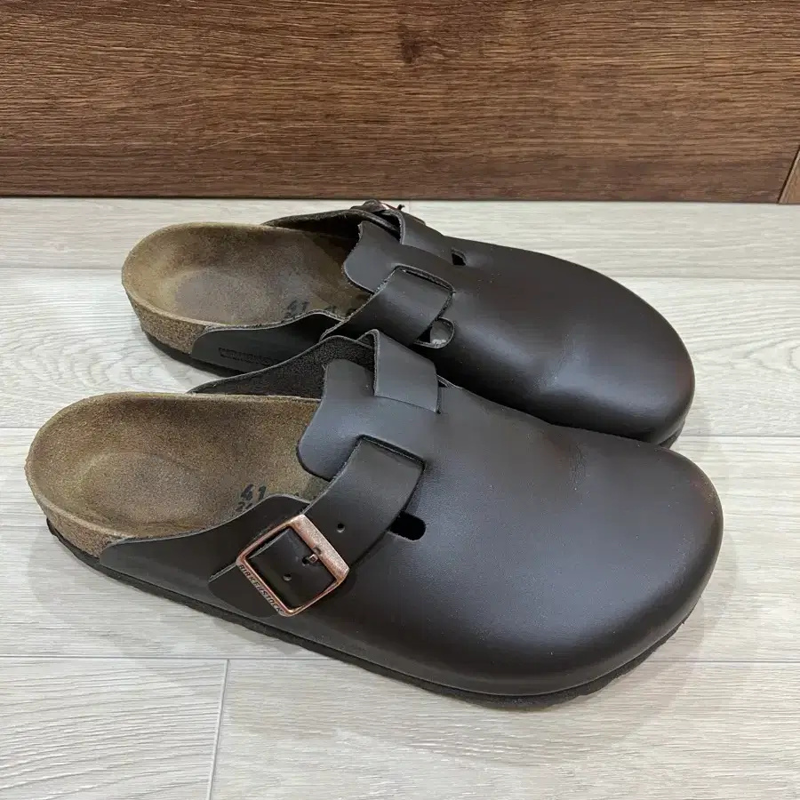 버켄스탁 보스턴 클로그 다크 브라운 41