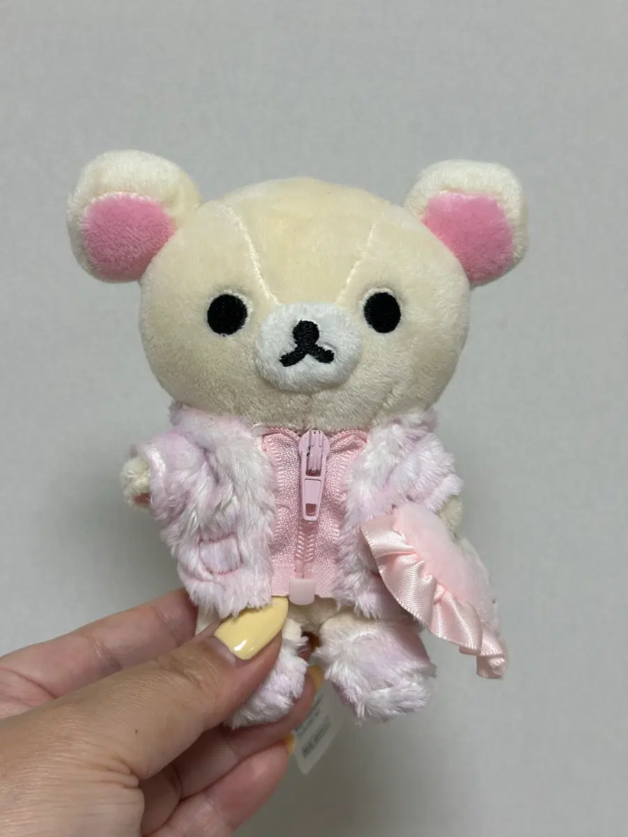 코리락쿠마 인형뱃지 핑크쿠션