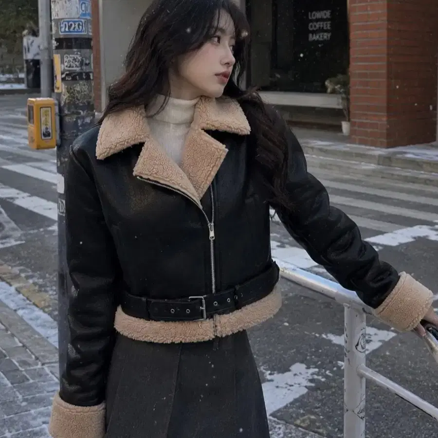 (14만원대구매)콜릿 연애인 무스탕
