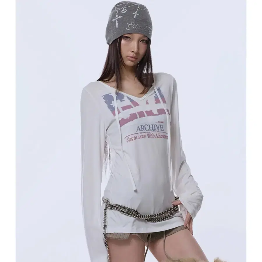 길라아카이브 USA 브이넥 롱슬리브 화이트 티셔츠