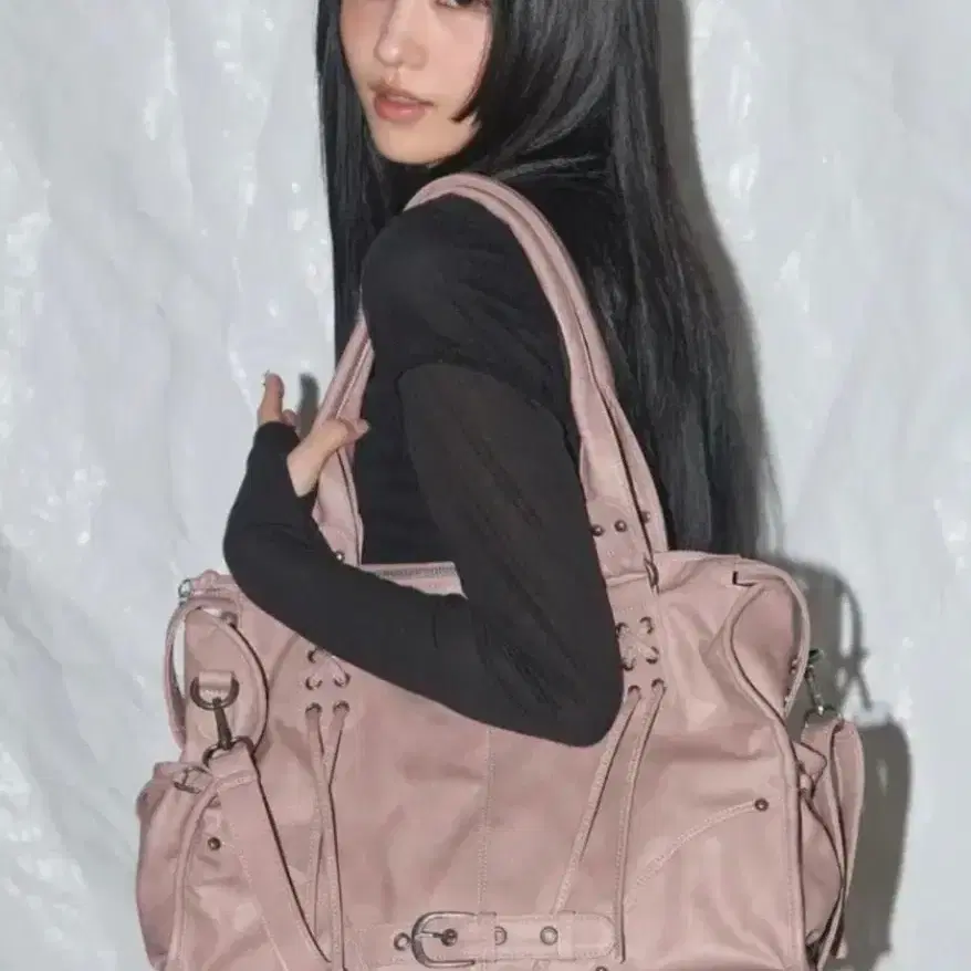 팬시클럽 벨티드 워싱 레더백 베이비 핑크 숄더백