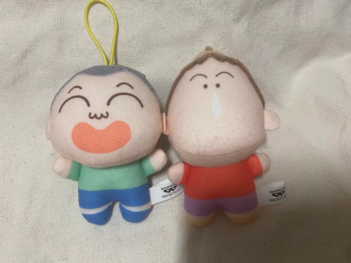반프레스토 짱구는 못말려x산리오 캐릭터즈 마스코트 인형