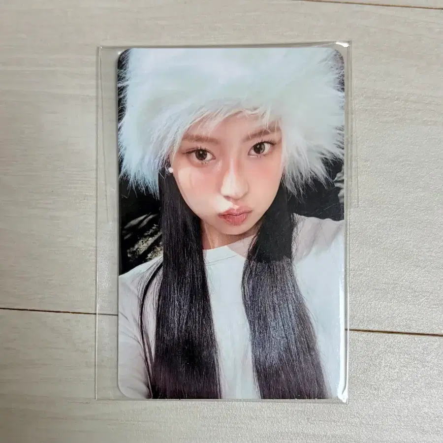 키키 KiiiKiii 곽하음 빈댓걸 BTG 공방 역조공 포토카드 포카