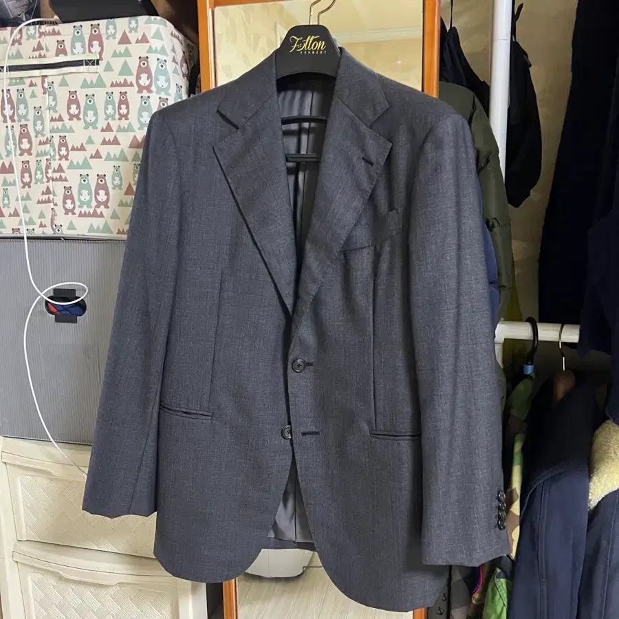 홀랜드앤쉐리 인터시티 차콜 삭스킨 비스포크 맞춤 자켓