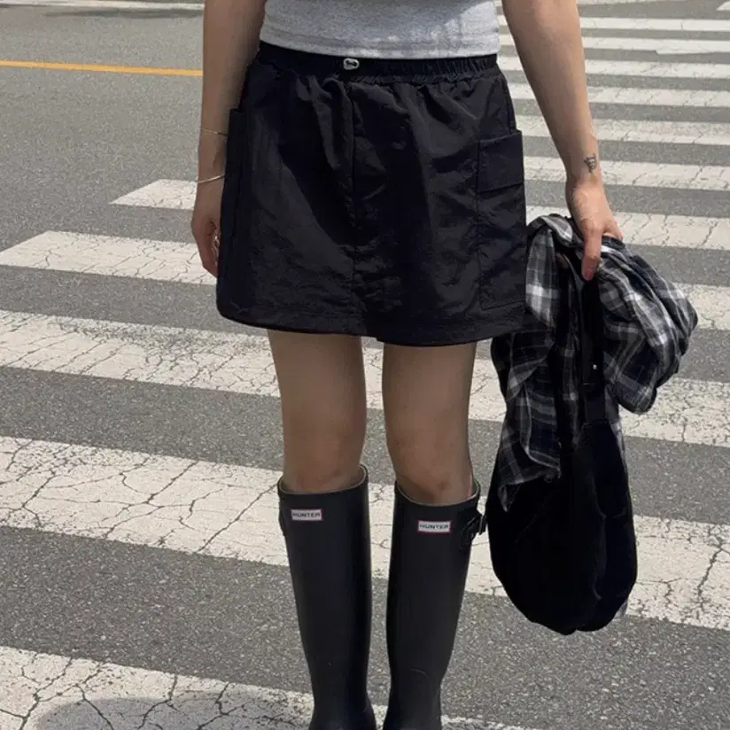 (새상품)세노 카고포켓 나일론 스커트팬츠 치마바지 블랙