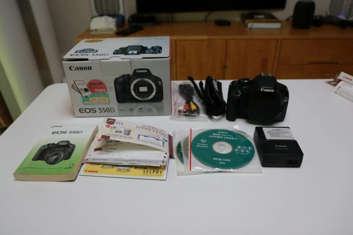 캐논 EOS 550D 바디 + 정품 릴리즈 RS-60E3 dslr 입문용 풀박구성