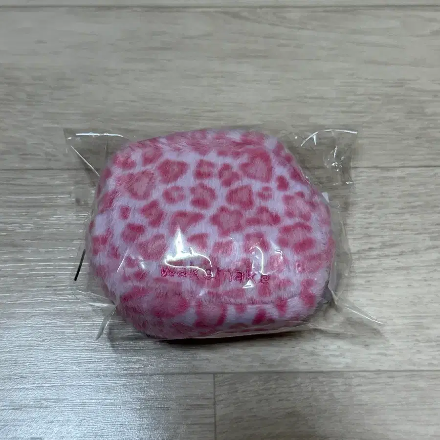 [빠른배송] 웨이크메이크 웨메 증정 파우치 레오파드 키티 올영 올리브영 키링