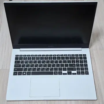 サムスンノートPC NT550XCR-AD1A