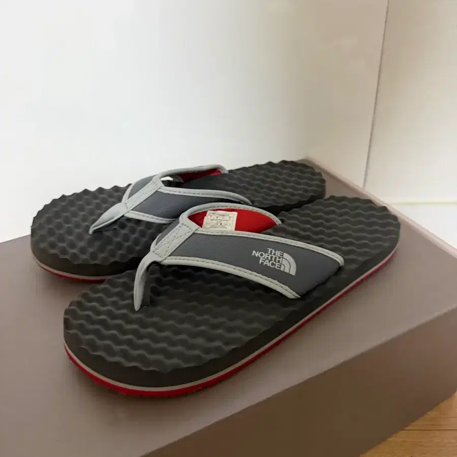 노스페이스 그레이 쪼리 255