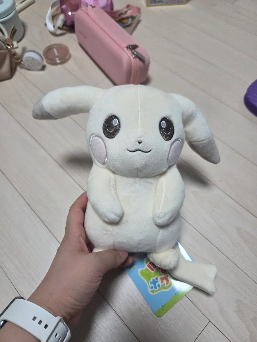 창백카츄 인형