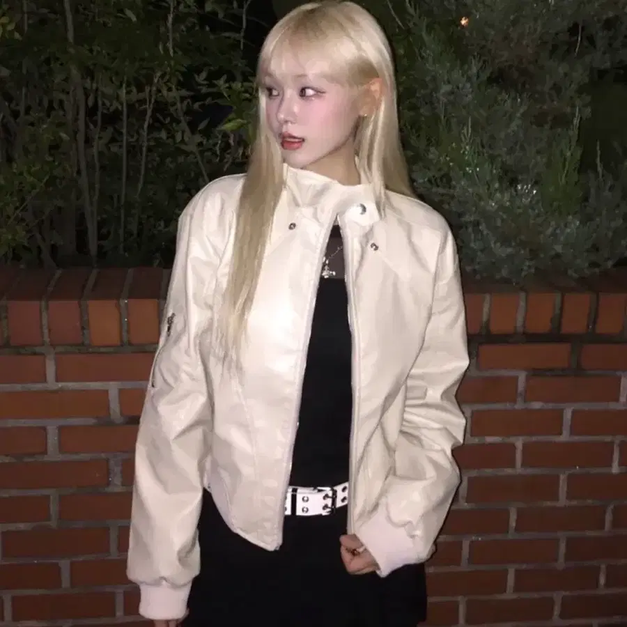 크롭 레더 자켓 아이보리