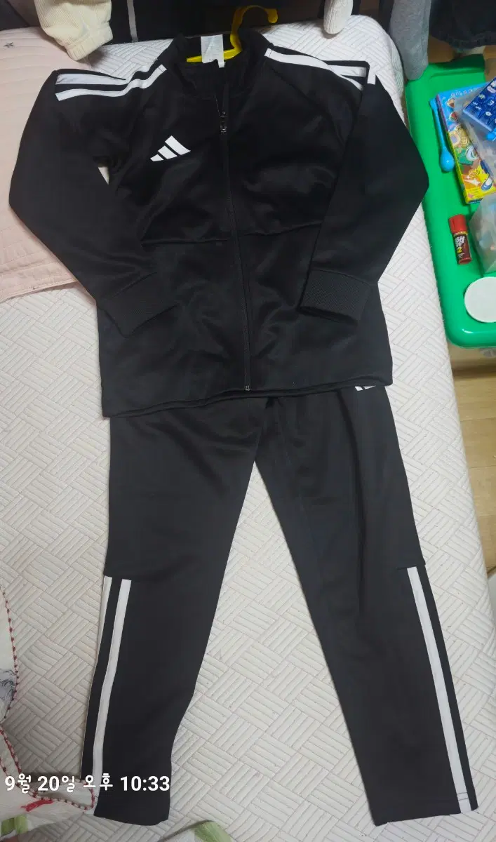 아디다스 트레이닝 세트 블랙