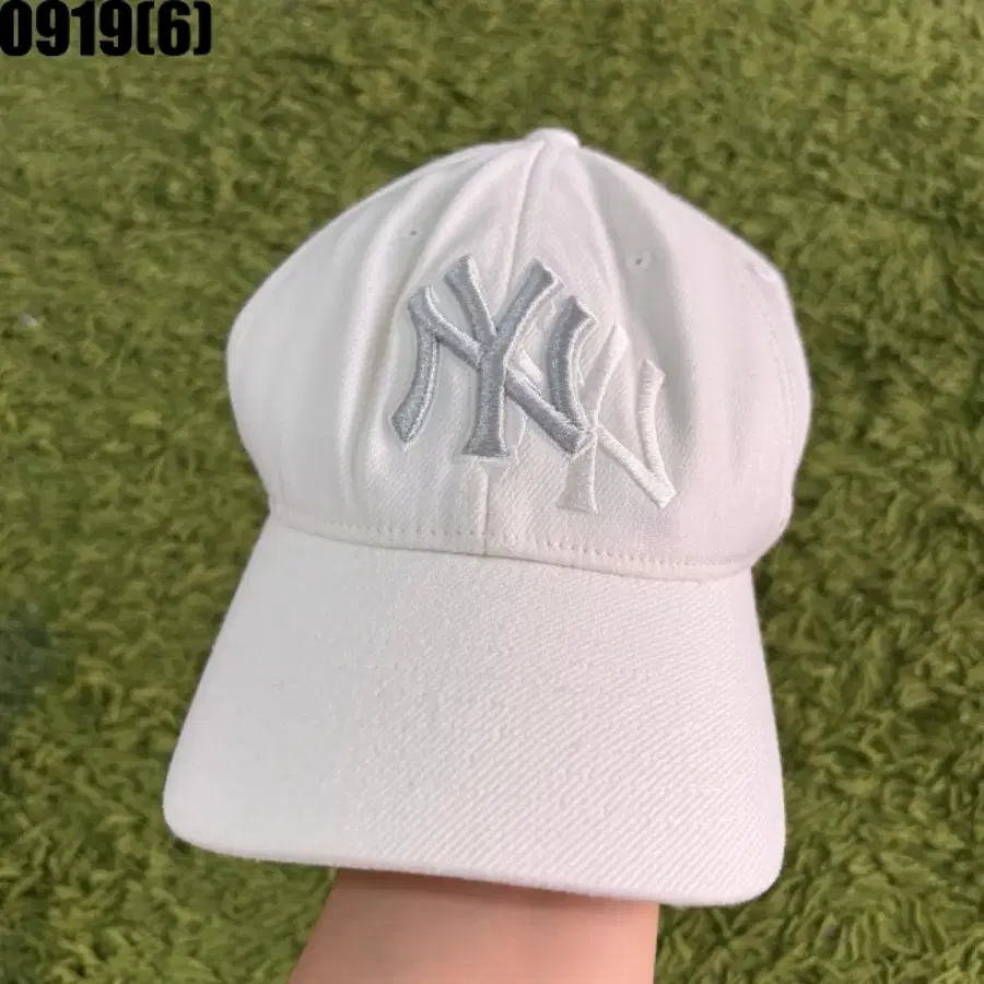 뉴에라 MLB 뉴욕 양키스 로고 볼캡 화이트 0919