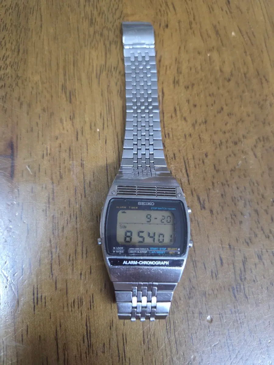 세이코 빈티지 디지털 시계 (A259-5070)