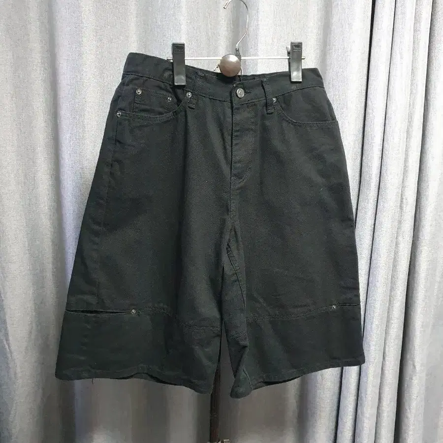 M카펜저 버뮤다 팬츠