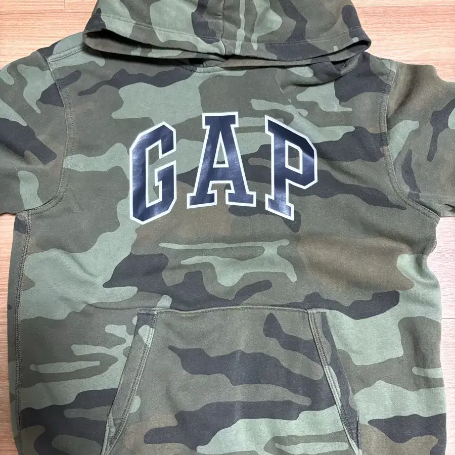 GAP 카모 후드티