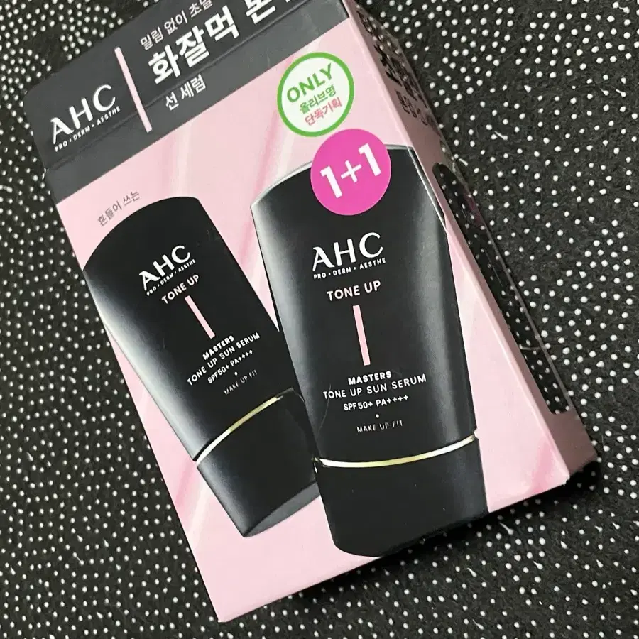 미개봉 새상품 AHC 톤업 선세럼 1+1