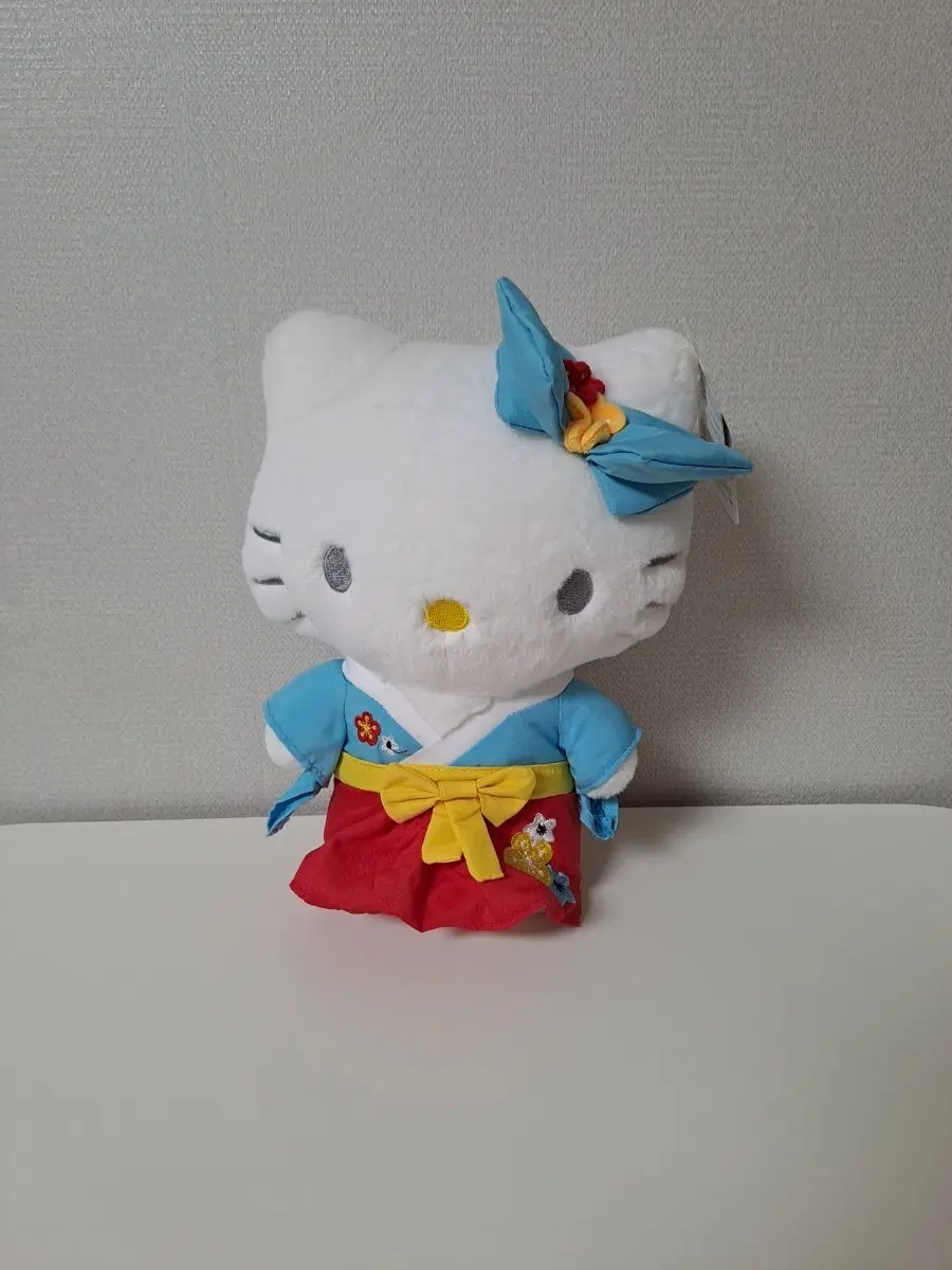 산리오 키티 인형 중형
