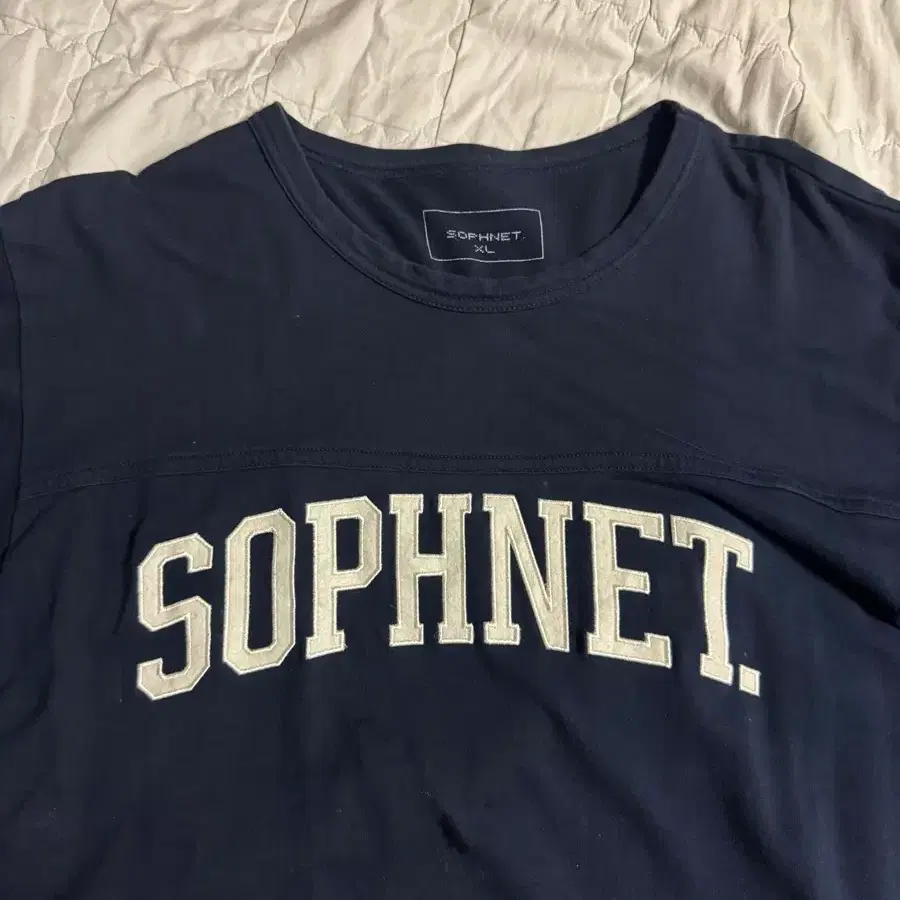 소프넷 SOPHNET. XL 네이비 로고 반팔 티셔츠