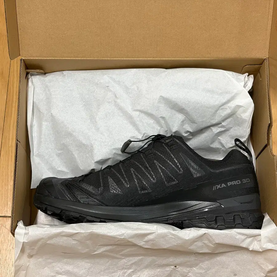 살로몬 XA PRO 3D V9 GTX 275 실착1회 풀박스